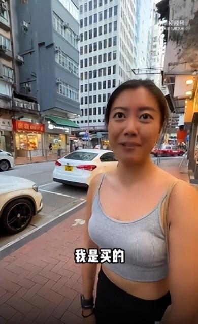 平米晚上睡衣柜顶客厅宽敞还有大阳台OG真人女子香港花近400万买15(图6)